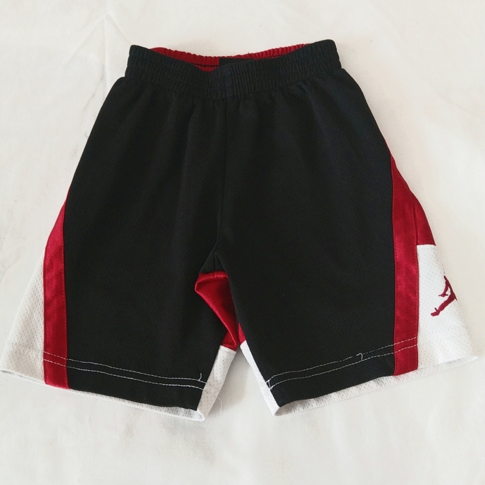 JORDAN A I R - black , red ,& white boys matching active, sports sets size 4 . - Picture 9 of 14